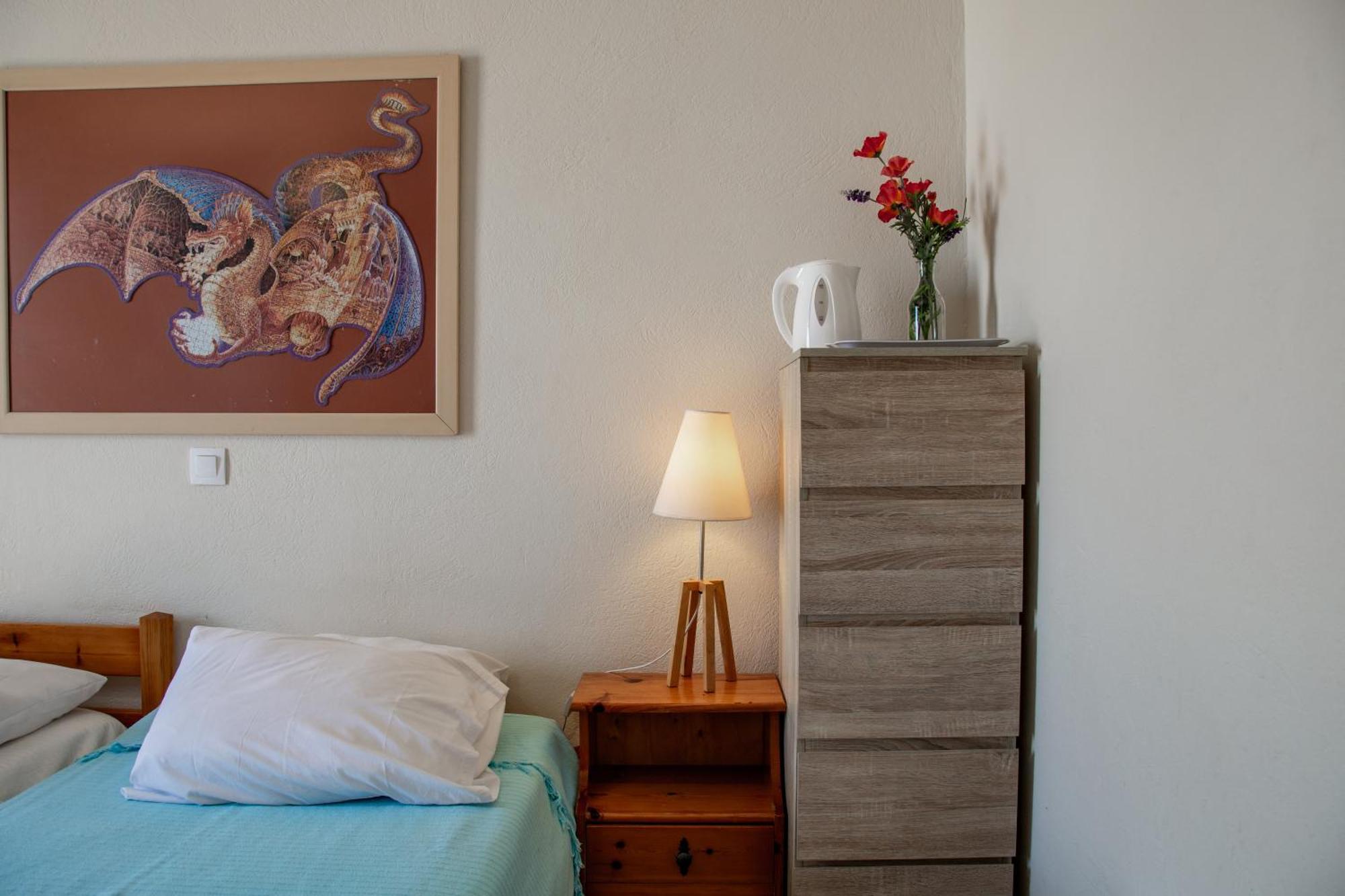 Nefeli Rooms Agia Marina Exteriör bild