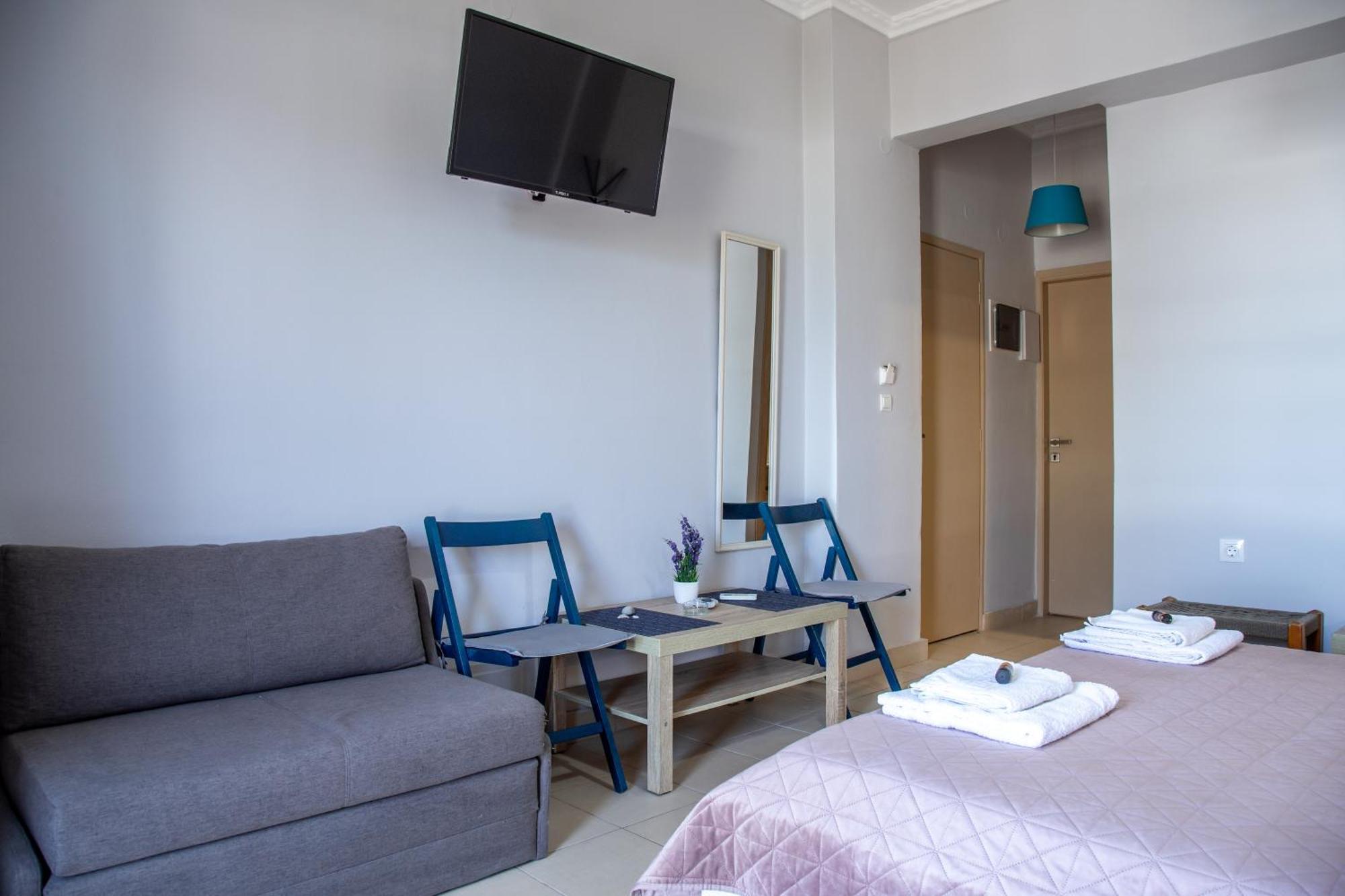 Nefeli Rooms Agia Marina Exteriör bild