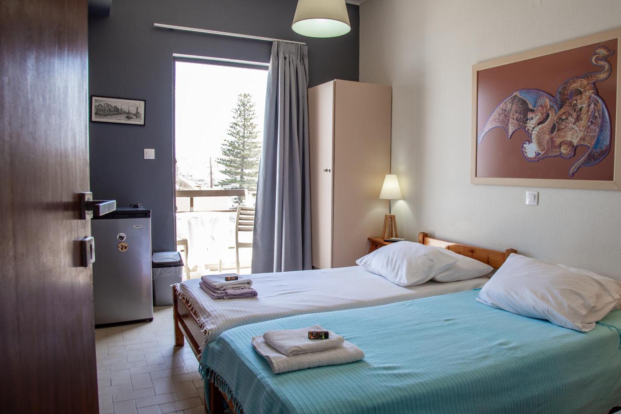 Nefeli Rooms Agia Marina Exteriör bild