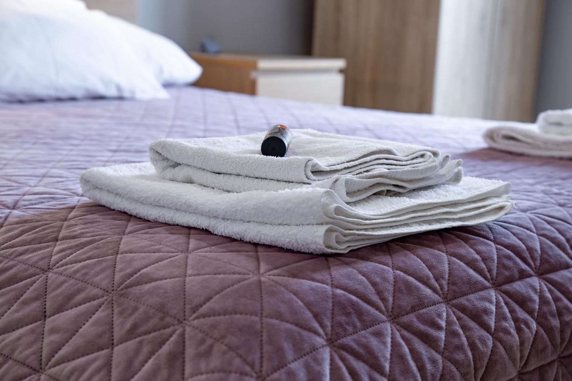 Nefeli Rooms Agia Marina Exteriör bild