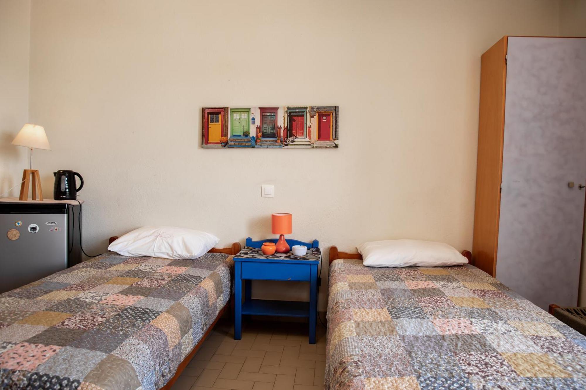 Nefeli Rooms Agia Marina Exteriör bild