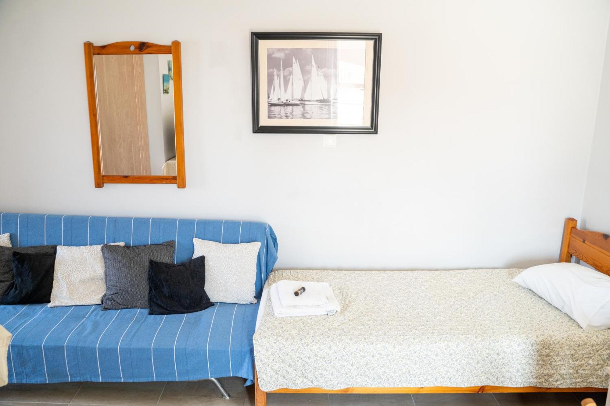 Nefeli Rooms Agia Marina Exteriör bild